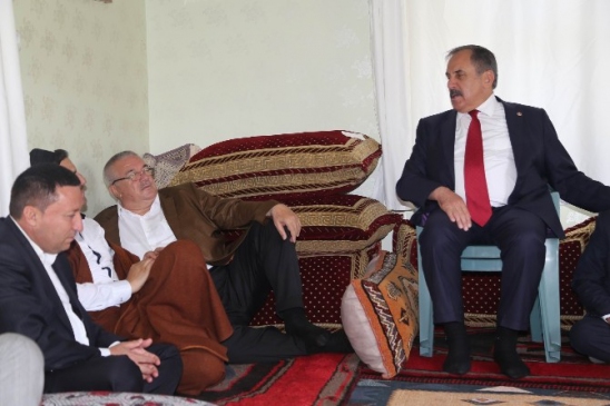 Diyarbakır Bağlar'da Salim Ensarioğlu Seçmenlerle Buluştu