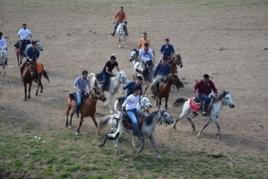 Van Erciş'te Kırgızların Düzenlediği Ulupamir Şenlikleri Büyük Bir Katılımla Gerçekleşti