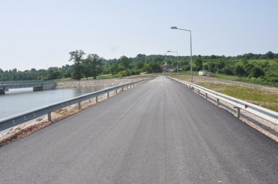 Kocaeli Kandıra'da Namazgah Barajı ve Mesire Alanı Yolu Asfaltlandı