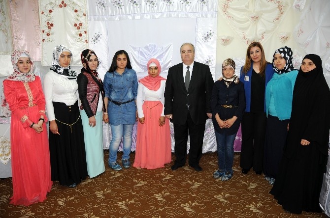 Gaziantep Şehitkamil'de Suriyeli Kadınlar El Beceri Kursu Düzenliyor