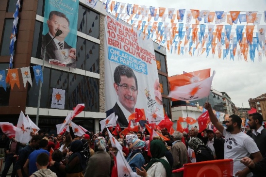 Samsun Canik'te Osman Genç, Yeni Anayasa ve Başkanlık Sistemi Üzerine Açıklamalarda Bulundu
