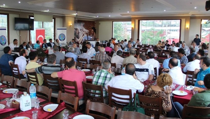 Ege Bölgesi'nde Çekirdeksiz Kuru Üzüm Gıda Güvenliği İçin İşbirliği Yapılıyor