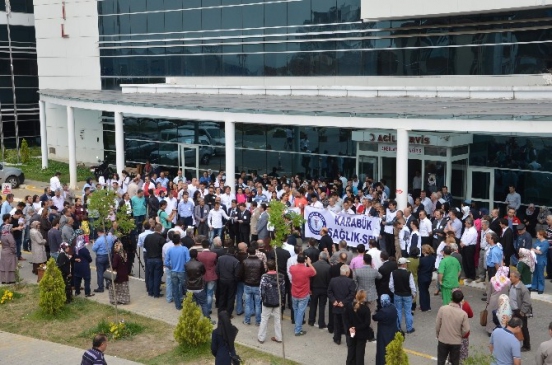 Samsun'da Öldürülen Dr. Kamil Furtun İçin Sağlık Çalışanları Açıklama Yaptı