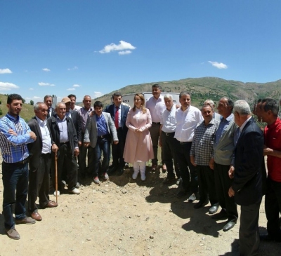 Malatya Pütürge'de Öznur Çalık, Seçim Çalışmalarını Sürdürüyor