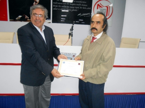 Eskişehir'de Vali Yardımcısı Ömer Faruk Günay, Şiir Okudu