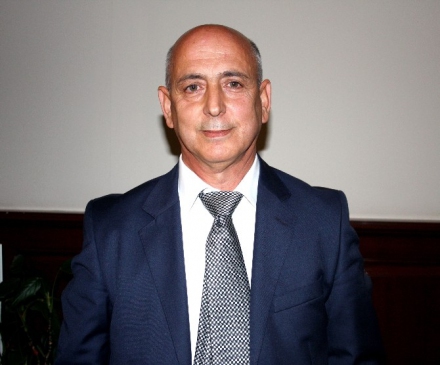 Mersin'de Oto Galericiler Derneği Başkanı Bekir Selvi, tatil trafiği hakkında sürücüleri uyardı.