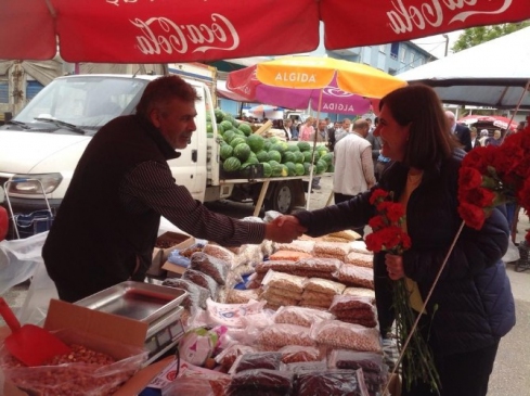 Beylikova Karapazar Köyü’nde CHP Adayı Gaye Usluer Seçim Koordinasyon Merkezini Açtı