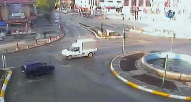 Erzincan Merkez'de MOBESE Kameralarına Yansıyan 6 Trafik Kazası