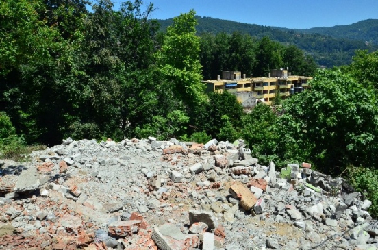 Zonguldak Çınartepe'deki Yıkım Çalışmalarını AK Parti Milletvekili İnceledi