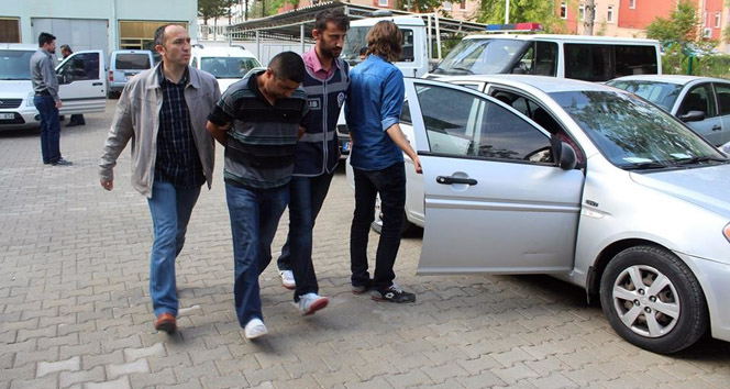 Karaman'da Eroin Şebekesine Baskın: 4 Tutuklama