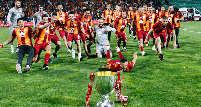 Galatasaray Kupayı Çiftledi, Sosyal Medya Coştu