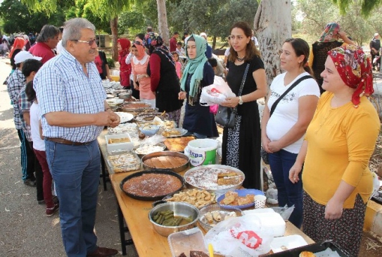 Döşemealtı'nda Eğitim Destekleri Sürüyor