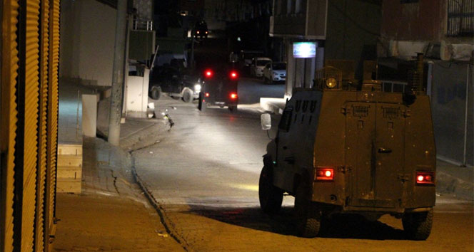 Silopi'de Zırhlı Polis Araçlarına Bombalı Saldırı Gerçekleşti