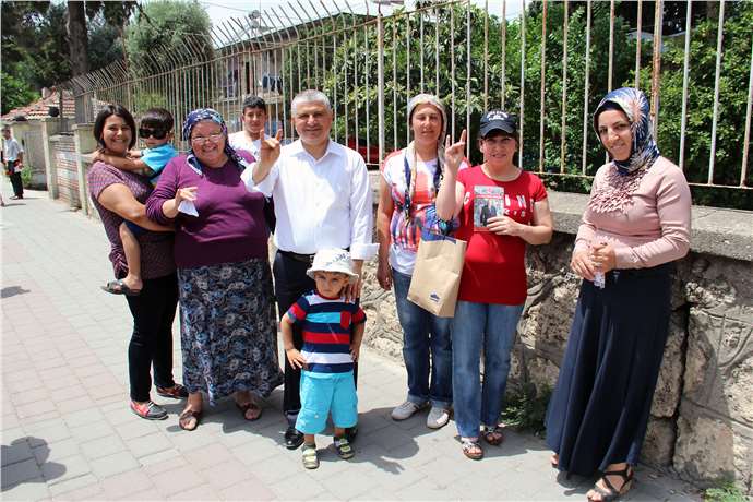 Adana'da Oy Hırsızlığına Dikkat Çekildi: MHP'li Yılmaz Açıklamalarda Bulundu