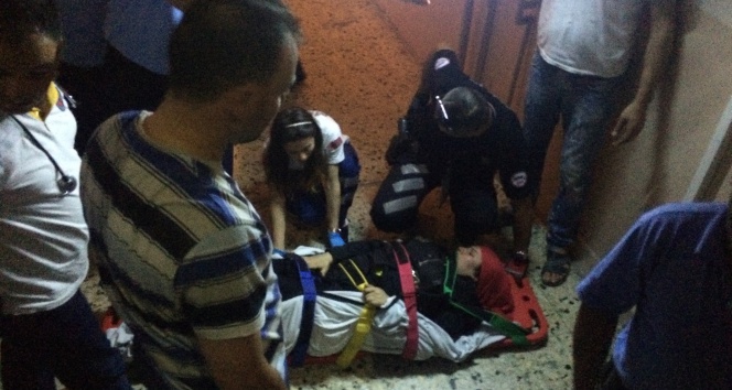 Mersin'de Asansör Boşluğuna Düşen Kadın Ağır Yaralandı