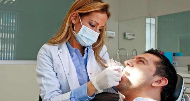 Diş Sağlığı İş Görüşmelerinde Başarı İçin Anahtar Rol Oynuyor