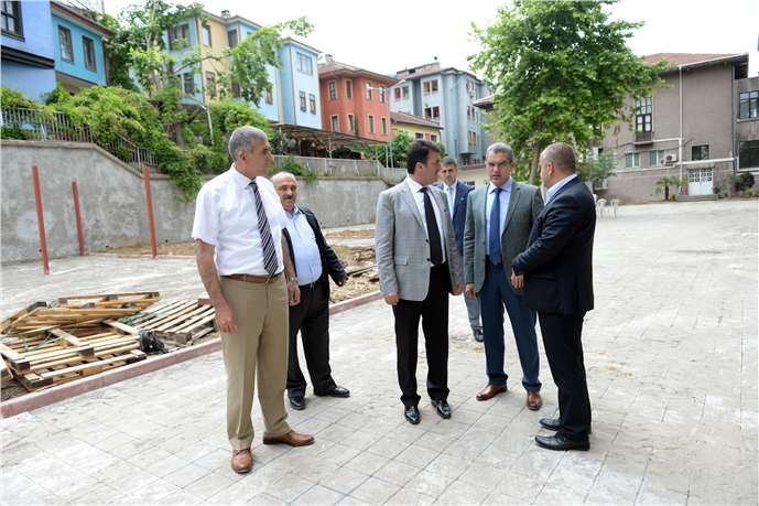 Bursa'da Defterdarlık Binası Yerine Sosyal Alan Oluşturuluyor