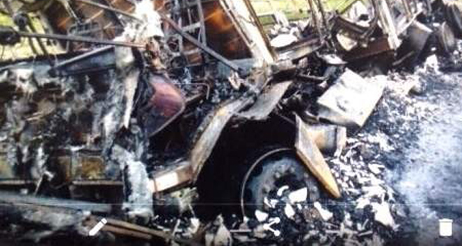 Yozgat'ta Seramik Yüklü Kamyon Alev Alev Yandı