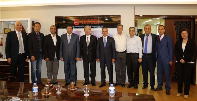 İzmir'de Sanayiciler Hükümetten Çözüm Bekliyor