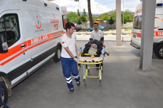 Aydın'da Motosiklet Kazası: 3 Yaralı