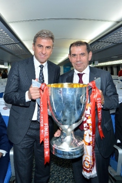 Hamza Hamzaoğlu: Hedefimiz Şampiyonlar Ligi Şampiyonluğu