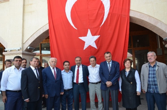 Erbakan Vakfı MHP'li Adayları Kahvaltıda Ağırladı