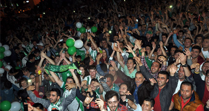 Giresun'da Şampiyonluk Coşkusu: Başkan Aksu'ya Yoğun İlgi
