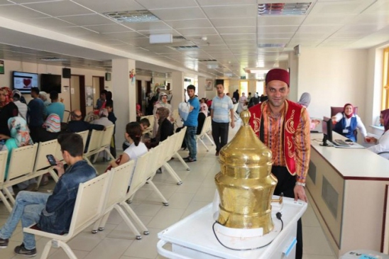 Bursa'da Hastaneye Gelenler Osmanlı Şerbetiyle Serinliyor