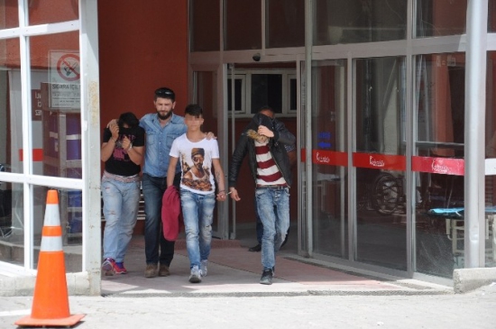 Çerkezköy'de Uyuşturucu Satıcılarına Operasyon: 3 Gözaltı