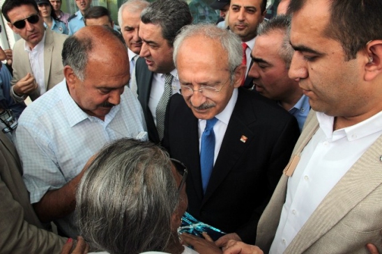 Kılıçdaroğlu İzmir'de Seçim Çalışmalarına Başladı
