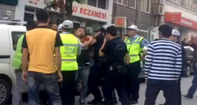 Bilecik'te Alkollü Sürücüye Polis Müdahalesi: Olay Büyüdü