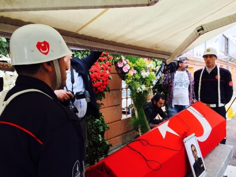 Silivri'de İtfaiye Eri Hayati Gökcan Son Yolculuğuna Uğurlandı