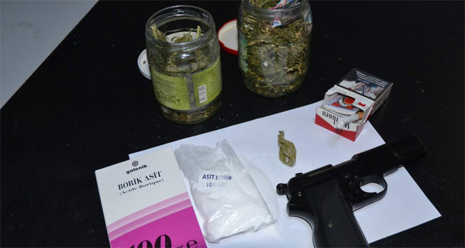 Muğla'da Gazinoda Uyuşturucu ve Silah Ele Geçirildi