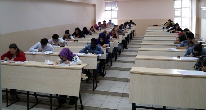 Süleyman Demirel Üniversitesi'nde Sınav İptali: Paralel Yapı İddiası