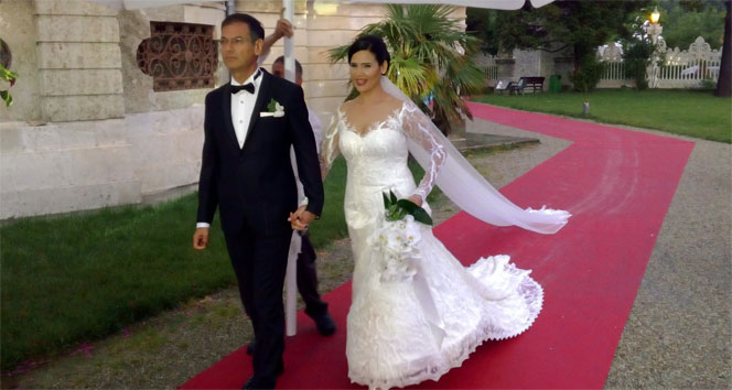 Ebru Gediz ve Faik Öztunç Mutlu Bir Yuva Kurdu