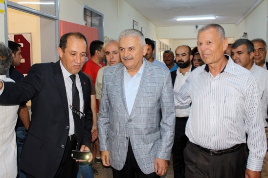 Binali Yıldırım İzmir'de Oyunu Kullandı