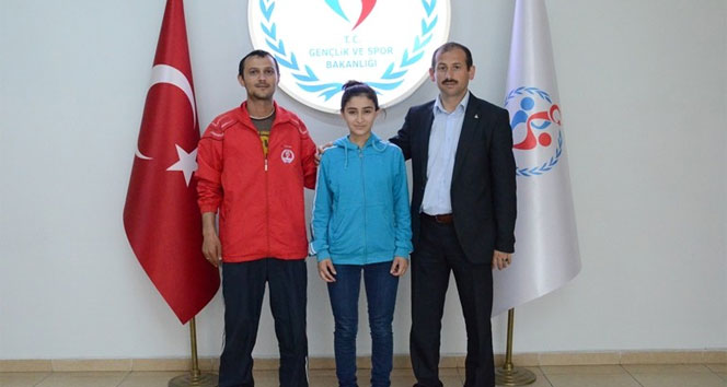 Düzceli Halterci Buse İlhan Milli Takım Kampında Hazırlanıyor