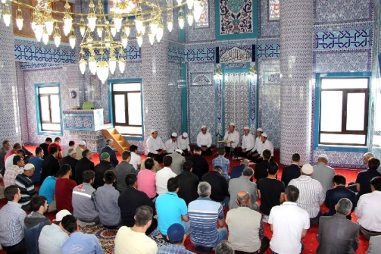 Gediz'de Mezuniyet Mevlidi Coşkusu Yaşandı