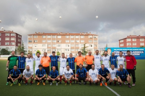 Küçükçekmece'de Efsane Futbolcular Veteranlar Turnuvası'nda Buluştu