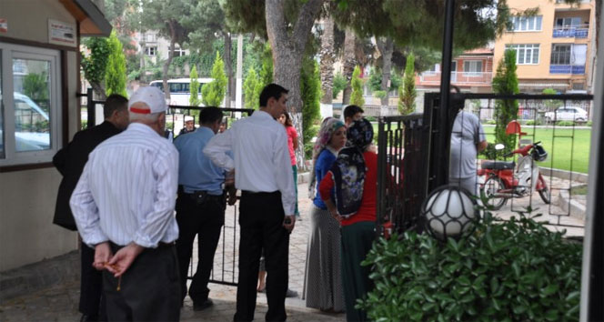 Turgutlu'da Aile Şiddeti: Adam Eşini ve Çocuklarını Yakmaya Çalıştı