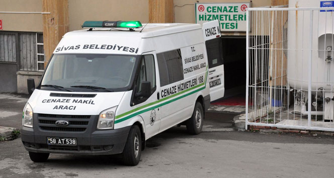 Sivas'ta İnşaat İşçisi Çatıdan Düşerek Hayatını Kaybetti