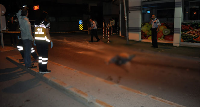 İzmir'de Balkonundan Düşen Genç Kadın Hayatını Kaybetti