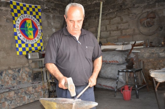 Silvan'da Demirciler Geçim Sıkıntısı Yaşıyor