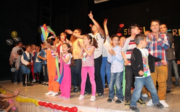 Niğde'de Sevgi Evleri Mezuniyet Töreni Coşkuyla Kutlandı