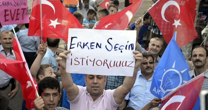 Kahramanmaraş'ta Erken Seçim İçin Yürüyüş Düzenlendi