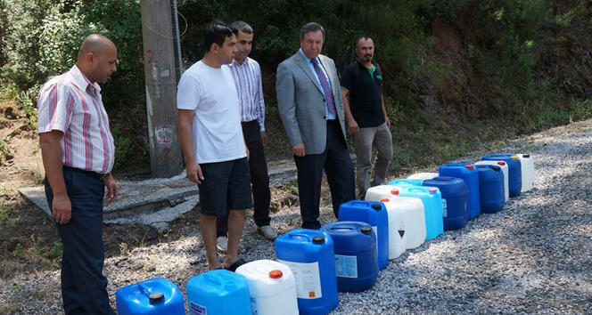Marmaris'te Yangın Riskine Karşı 300 Su Bidonu Yerleştirildi