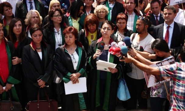 Özgecan Aslan Davası: Kadın Cinayetlerine Dikkat Çekildi