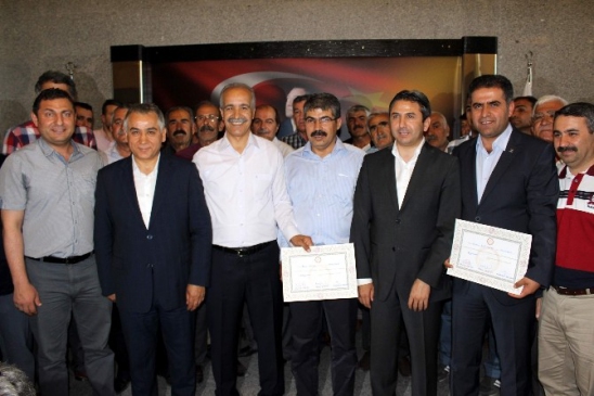 Adıyaman'da AK Parti Milletvekilleri Mazbatasını Aldı