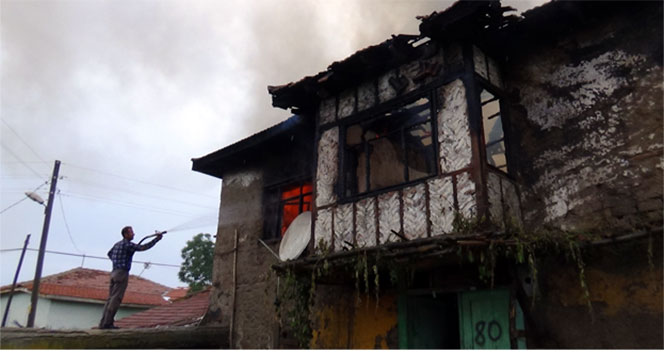 Kazan'da Yangın Faciası: Zihinsel Engelli Çocuk Hayatını Kaybetti