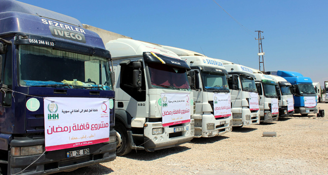 Kilis'ten Suriyelilere 27 TIR Yardım Gönderildi